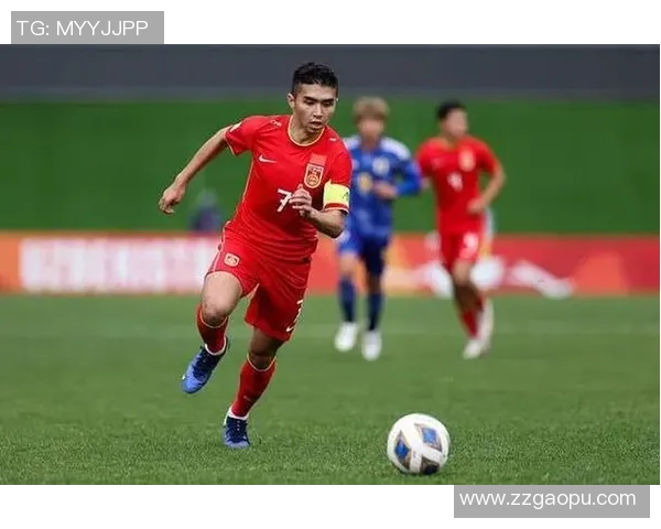 2025年男足球星世界排名前十强解析 领军人物与未来之星的较量 2025年男足球星世界排名前十强解析 领军人物与未来之星的较量